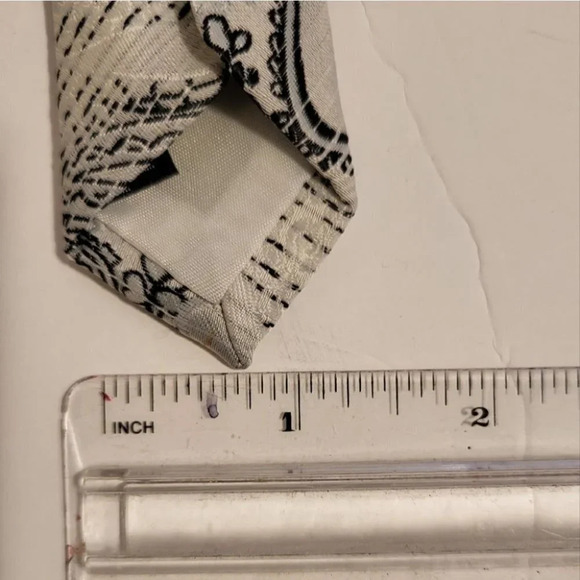 Men's Necktie Handkerchief Set by Statement Confidence - Picture 2 of 8